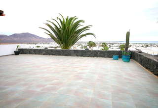 房子 出售 进入 Playa Blanca, Yaiza, Lanzarote. 