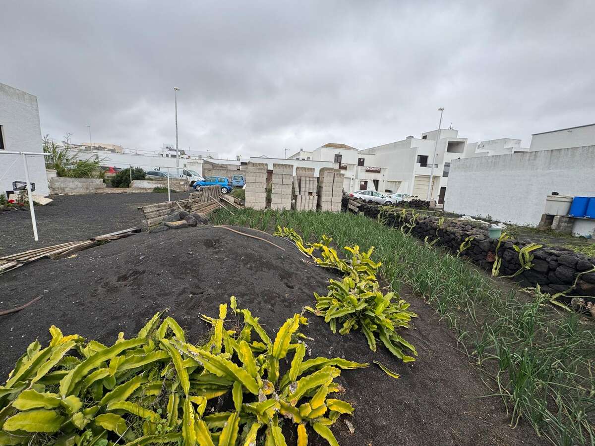 Grundstück in San Bartolome
